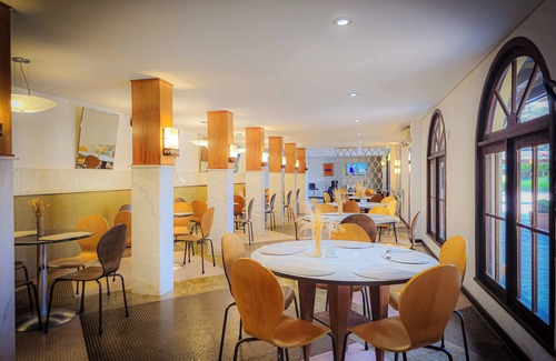 Campo Largo da Roseira Hotel | Hotel La Dolce Vita Park