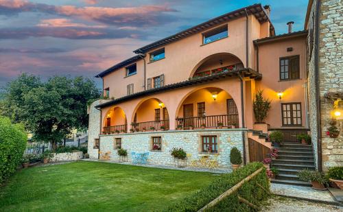 San Giovanni di Baiano Hotel | Hotel La Fattoria
