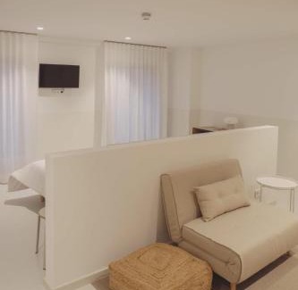 Tarazona Hotel | HOTEL LA FONDA B&B