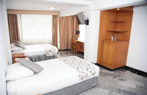Ibarra Hotel | Hotel La Giralda