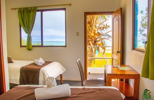 Puerto Villamil Hotel | Hotel La Jungla