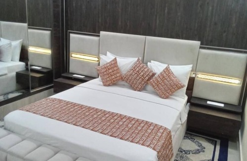 Koumassi Hotel | HOTEL LA PIVOINE