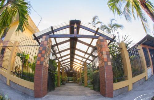 Puntarenas Hotel | Hotel La Punta