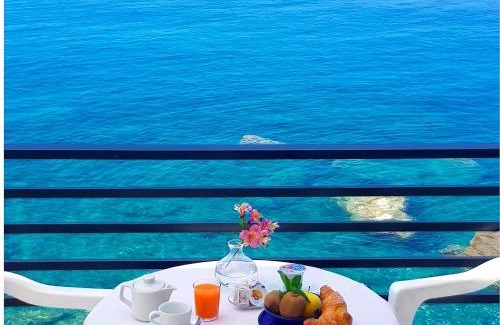 Cavi Hotel | Hotel La Scogliera