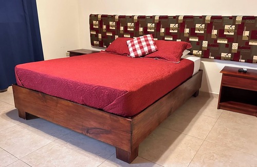 Los Naranjos Hotel | Hotel la Serrania