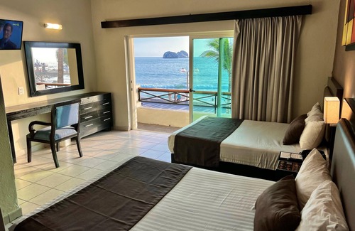 Centro de Mazatlán Hotel | Hotel La Siesta Malecón