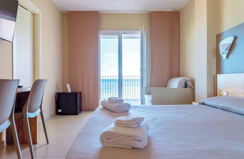 Torre Lapillo Hotel | Hotel la Spiaggia