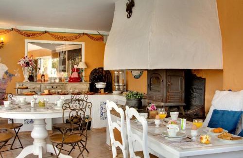 Saintes-Maries-de-la-Mer Hotel | Hotel La Tramontane
