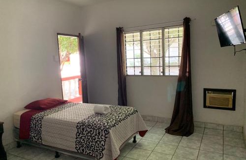Retalhuleu Casa | Hotel La Villa