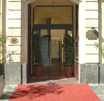 Picanello-Ognina-Barriera-Canalicchio Hotel | Hotel La Ville