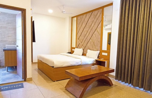 Kishangarh Hotel | Hotel Lake View