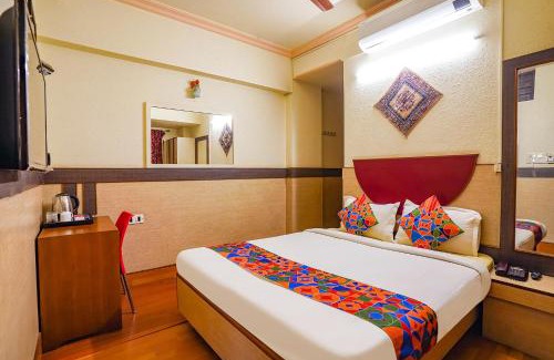Bangalore City Center Hotel | Hotel Lalbagh Gardenia
