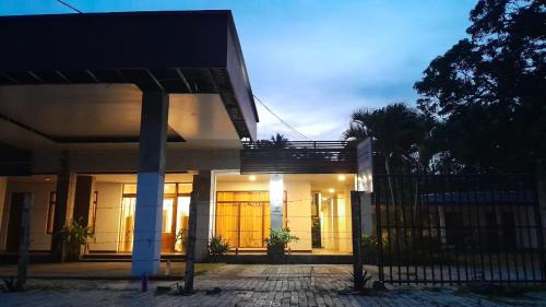 New Town Hotel | Hotel Lanka Inn