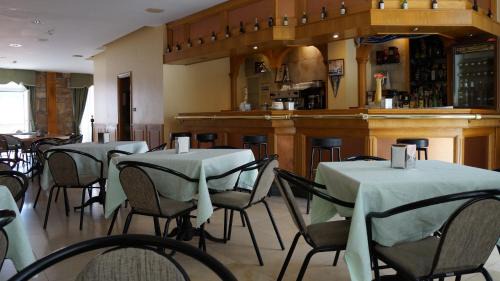 Cee Hotel | Hotel Larry