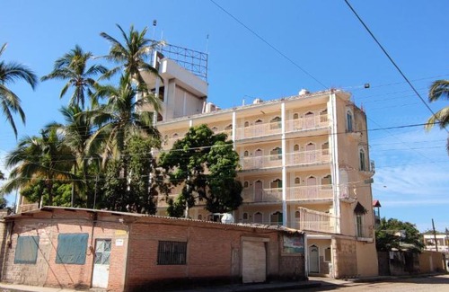 La Peñita de Jaltemba Hotel | Hotel las cúpulas
