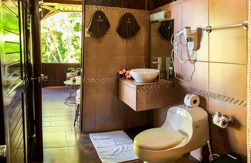 Bahía Drake Cabina | Hotel Las Caletas Lodge