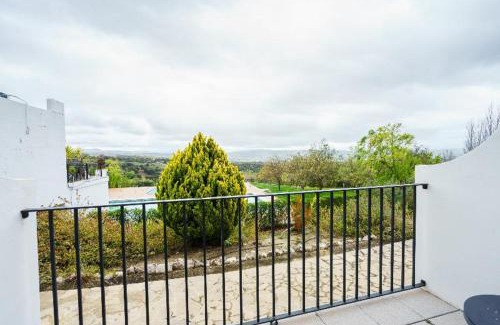 Alcalá del Valle Hotel | Hotel Las Errizas by Vivere Stays