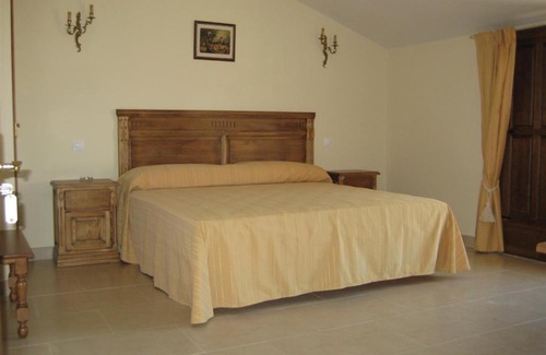 Torrecaballeros Hotel | Hotel Las Fuentes