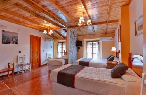 Centro histórico de Zafra Hotel | Hotel Las Palmeras by Vivere Stays