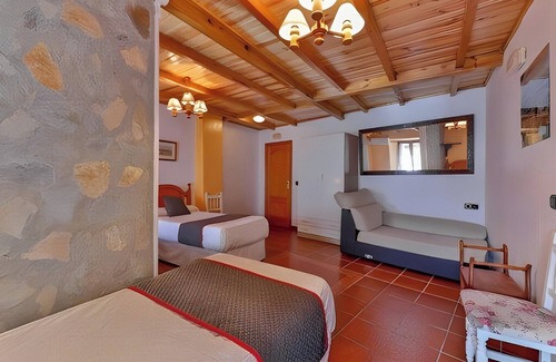 Centro histórico de Zafra Hotel | Hotel Las Palmeras by Vivere Stays