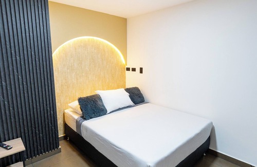 Laureles - Estadio Hotel | HOTEL LAX