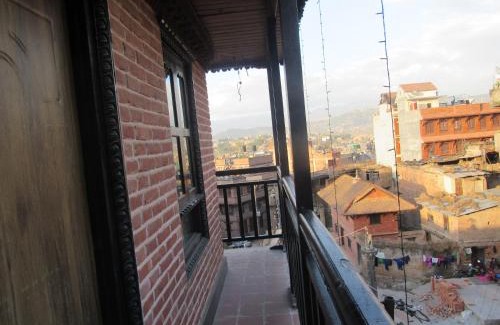 Bhaktapur Hotel | HOTEL LAYAKU DURBAR