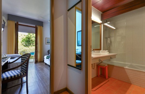 Naregno Hotel | Hotel Le Acacie