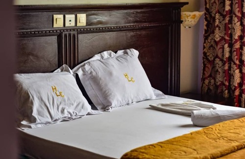 Douala Hotel | Hotel Le Chateau