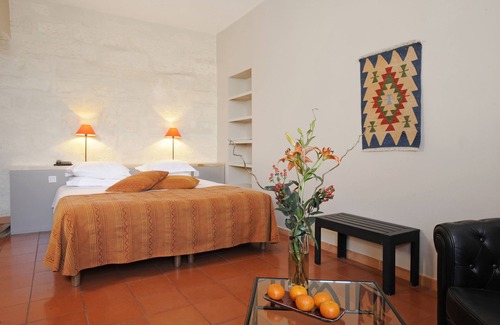 Avignon City Centre Hotel | Hotel Le Cloitre St Louis