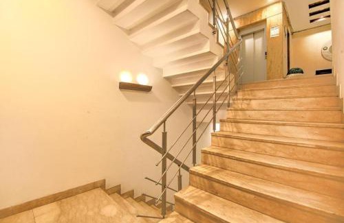 Kalkaji Hotel | Hotel Le Grand in Kalkaji