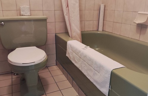 Cap-des-Rosiers Hotel | hotel le pharillon
