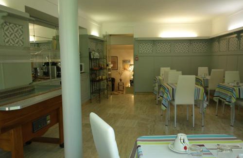 Saint-Vallier-de-Thiey Hotel | Hotel le Préjoly