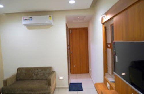 Vallabh Vidhyanagar Hotel | Hotel Lee Grand , Anand