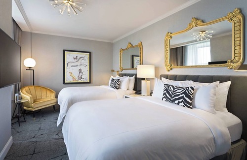 Scioto Mile Hotel | Hotel LeVeque, Autograph Collection