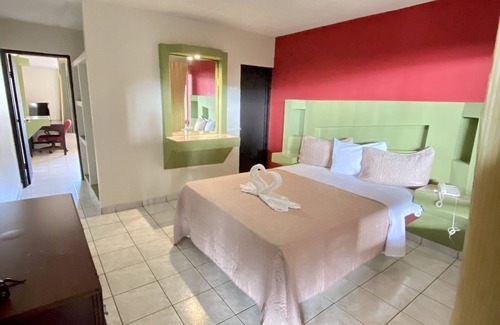 Playas de Tijuana Hotel | Hotel Los Altos