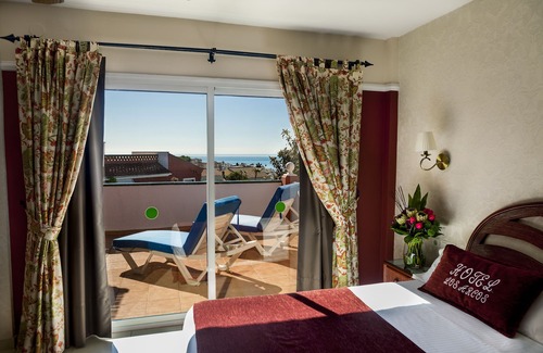 Nerja Hotel | Hotel Los Arcos