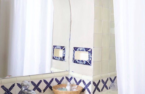 Barrio del Exconvento Hotel | Hotel Los Arcos