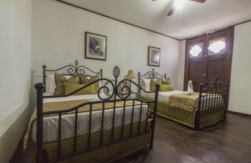 Leon Hotel | Hotel Los Balcones Leon