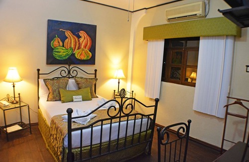 Leon Hotel | Hotel Los Balcones Leon