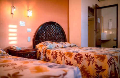 Centro comercial Shopping Centro Pinda Hotel | Hotel Los Girasoles