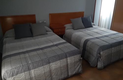 San Martín de la Vega Hotel | Hotel Los Leones, el más cercano a Warner