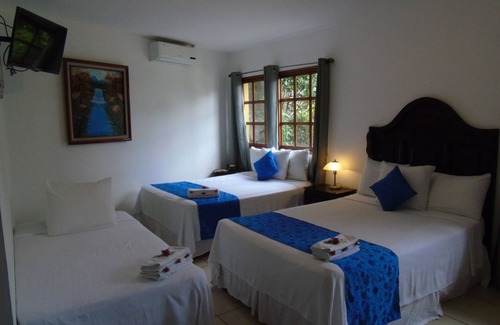 Managua Cama Y Desayuno | Hotel Los Pinos