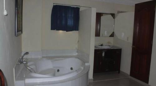 Gascue Hotel | Hotel Luis V Santo Domingo