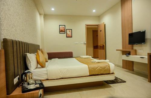 Khandwa Hotel | Hotel Maa Bhagwati Palace