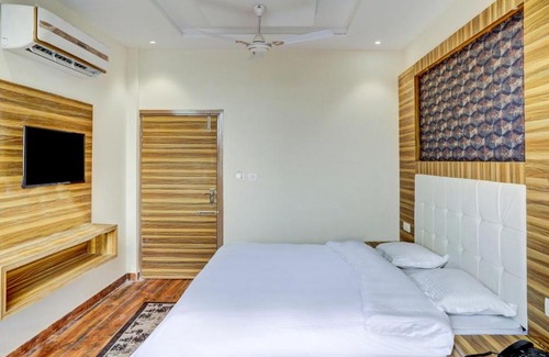 Zirakpur Hotel | hotel maahi