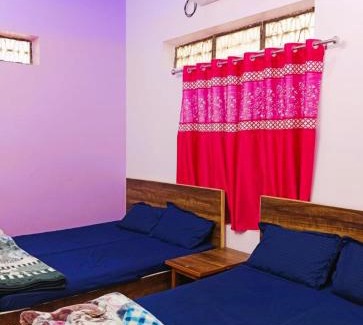 Varanasi Hotel | Hotel Mahadev guest house Fully AC OR NON AC Room In Varanasi