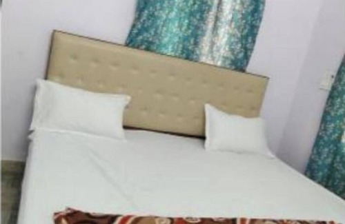 Mahmoorganj Hotel | Hotel Mahadev inn