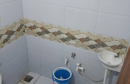 Dwarka Hotel | Hotel Mahalaxmi