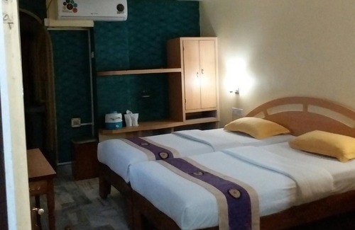 Sualkuchi Hotel | Hotel Mahalaxmi Indo Myanmar