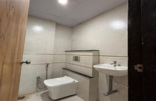 Nashik Hotel | Hotel Majestic Pearl